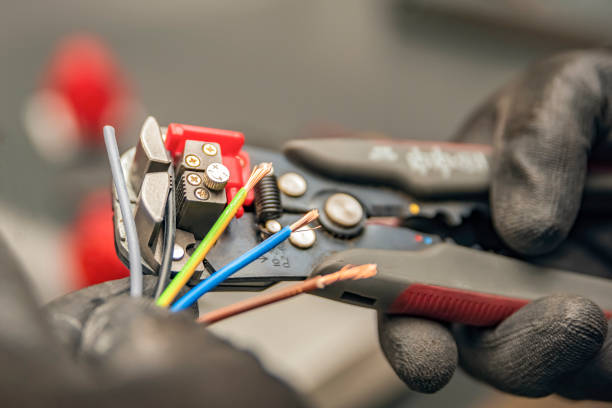 Best Circuit Breaker Repair  in Hendersonville, NC